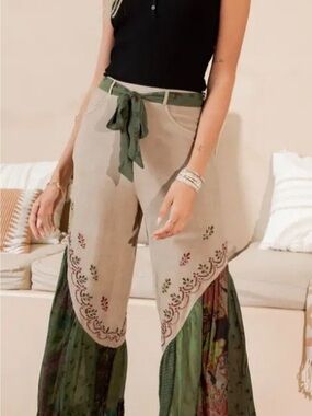 Boutique beauty khaki & grew with embroidery detail scarf belt